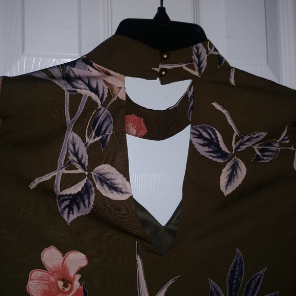 Dress - Picture 2 of 3